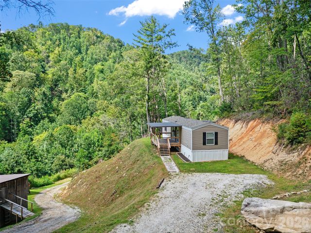 710 Greasy Creek Road, Bakersville, NC 28705