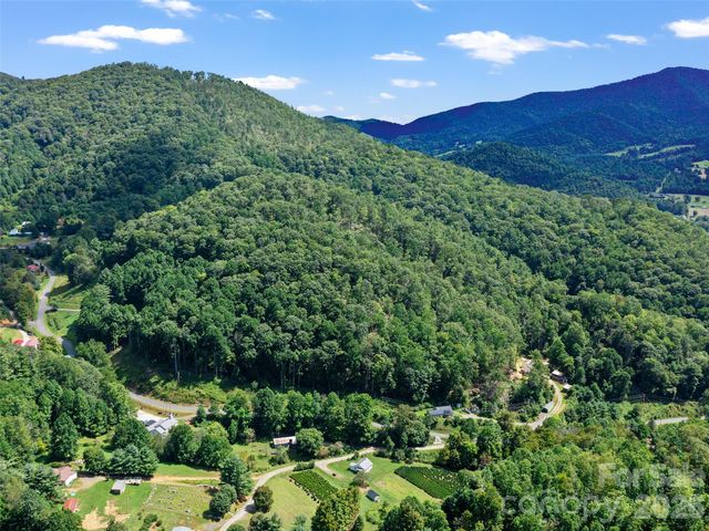 710 Greasy Creek Road, Bakersville, NC 28705