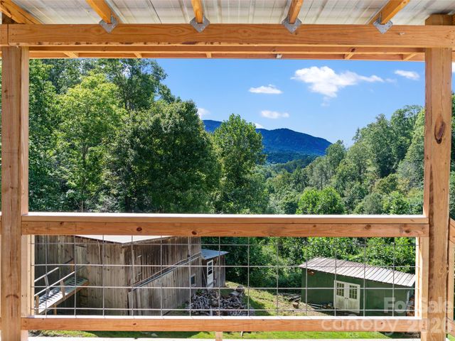 710 Greasy Creek Road, Bakersville, NC 28705