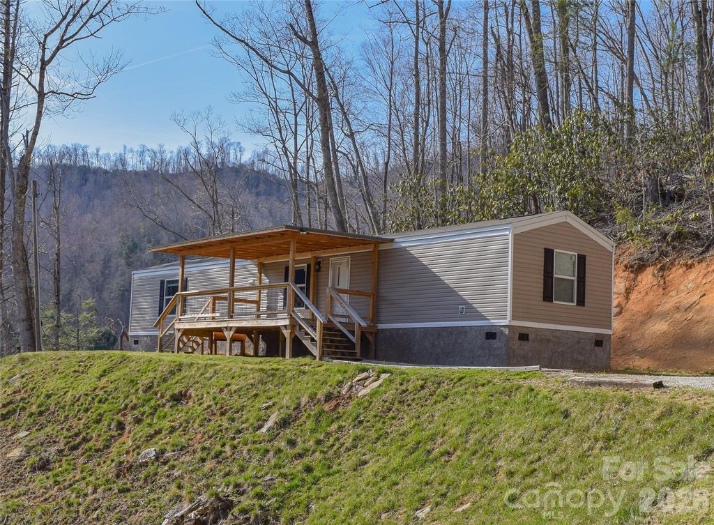 710 Greasy Creek Road, Bakersville, NC 28705