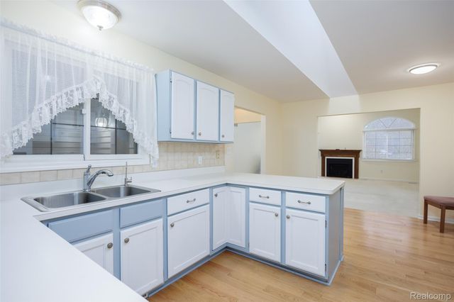 970 Ridge Court, Brighton, MI 48116