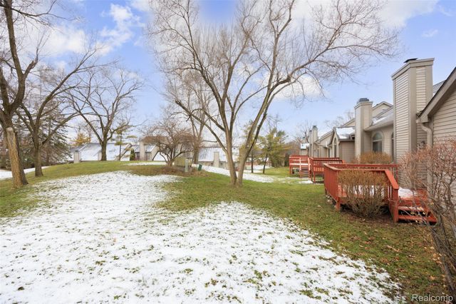 970 Ridge Court, Brighton, MI 48116