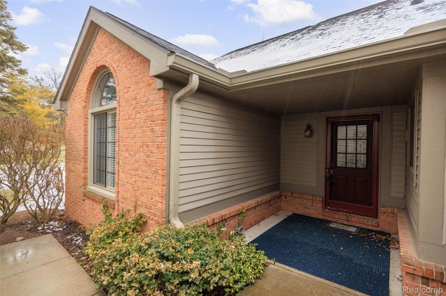 970 Ridge Court, Brighton, MI 48116