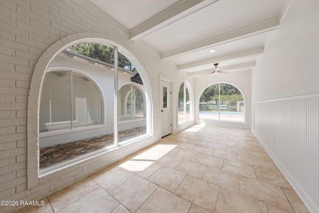 106 Riverview Road, Lafayette, LA 70503