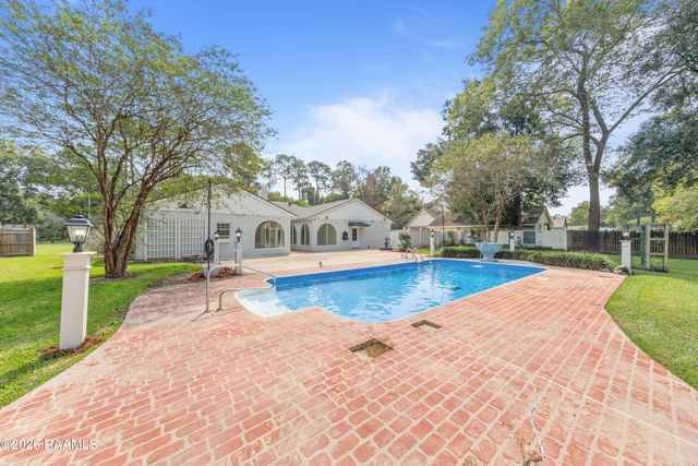 106 Riverview Road, Lafayette, LA 70503