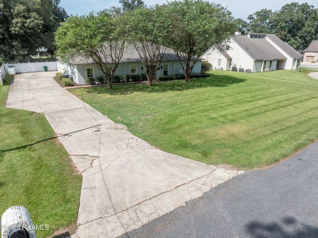 106 Riverview Road, Lafayette, LA 70503