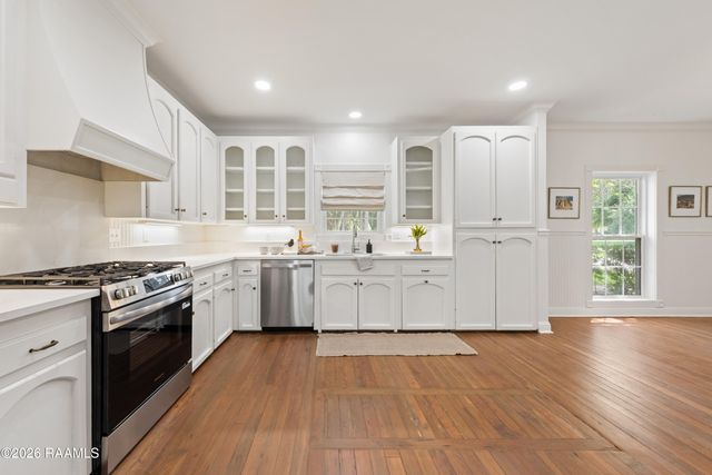 106 Riverview Road, Lafayette, LA 70503