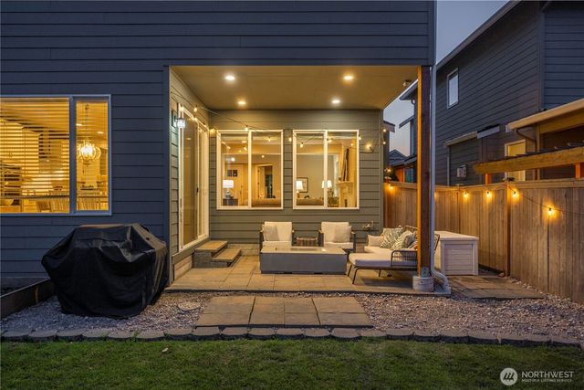 386 Zemp Way NE, North Bend, WA 98045