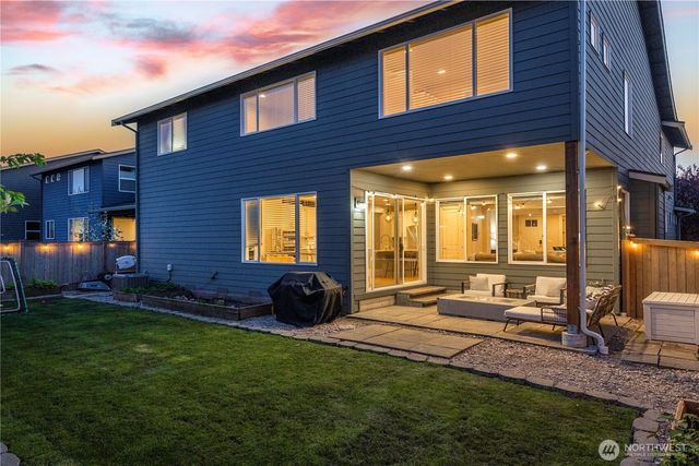 386 Zemp Way NE, North Bend, WA 98045