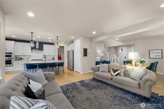 386 Zemp Way NE, North Bend, WA 98045