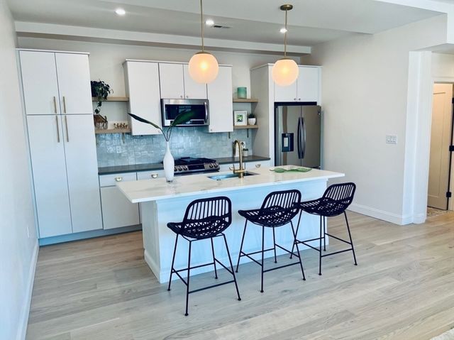 46 Eutaw 2, Boston, MA 02128