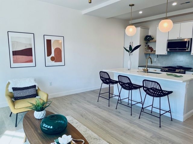 46 Eutaw 2, Boston, MA 02128