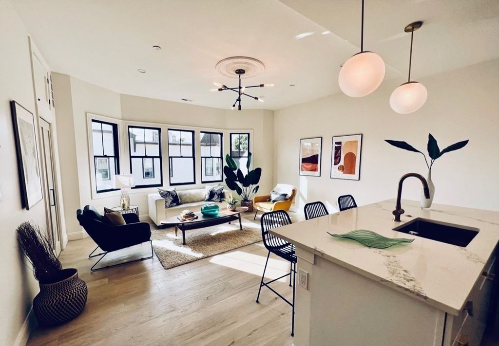 46 Eutaw 2, Boston, MA 02128