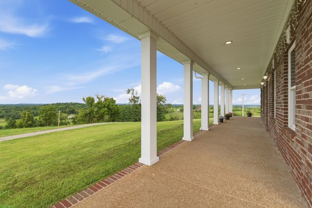 1655 Blackburn Ln, Spring Hill, TN 37174