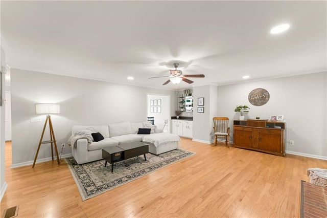 161 Brighton Court SW 3, Marietta, GA 30064