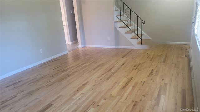 80-82 Laurel blvd, Ronkonkoma, NY 11779