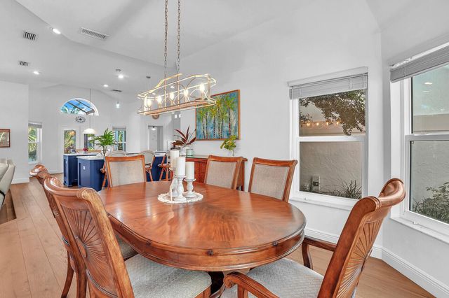 8951 SE Marina Bay Drive, Hobe Sound, FL 33455