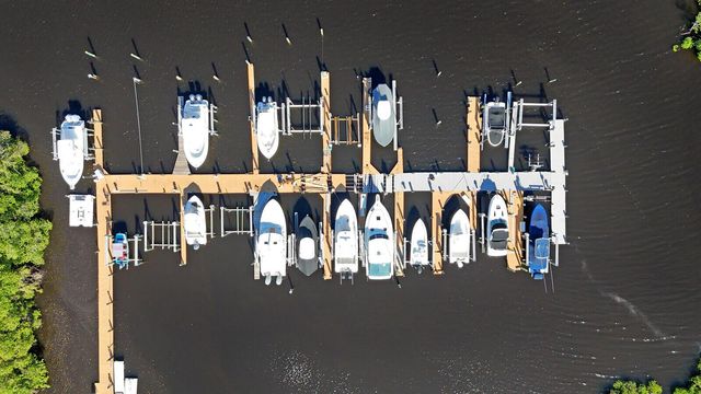 8951 SE Marina Bay Drive, Hobe Sound, FL 33455