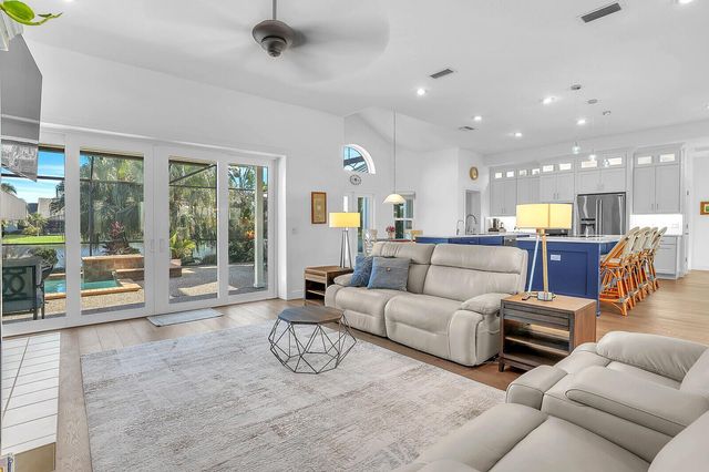 8951 SE Marina Bay Drive, Hobe Sound, FL 33455