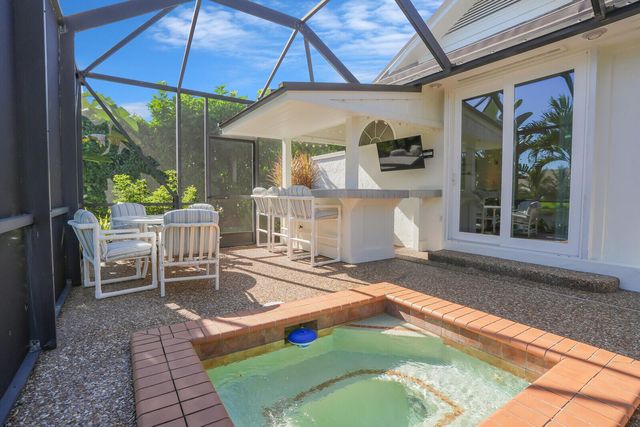 8951 SE Marina Bay Drive, Hobe Sound, FL 33455