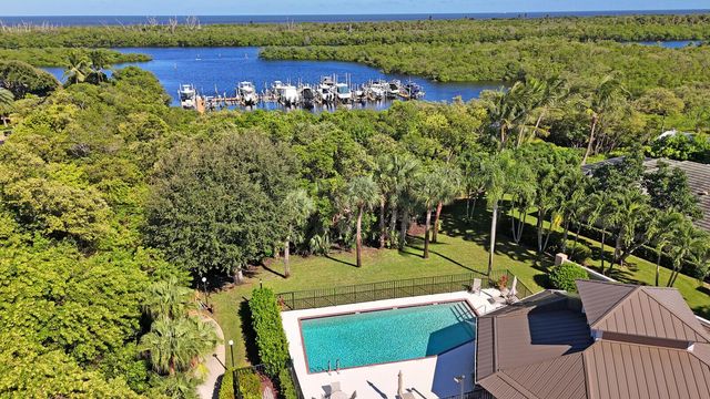 8951 SE Marina Bay Drive, Hobe Sound, FL 33455