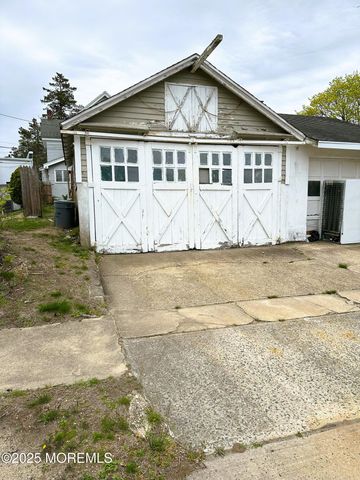 319 Main Street, Avon-by-the-sea, NJ 07717