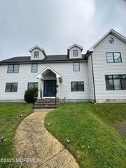 259 Roosevelt Avenue, Oakhurst, NJ 07755