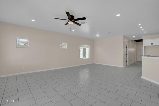 13345 Estancias De Missiones Street, San Elizario, TX 79849