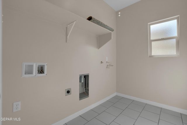 13345 Estancias De Missiones Street, San Elizario, TX 79849