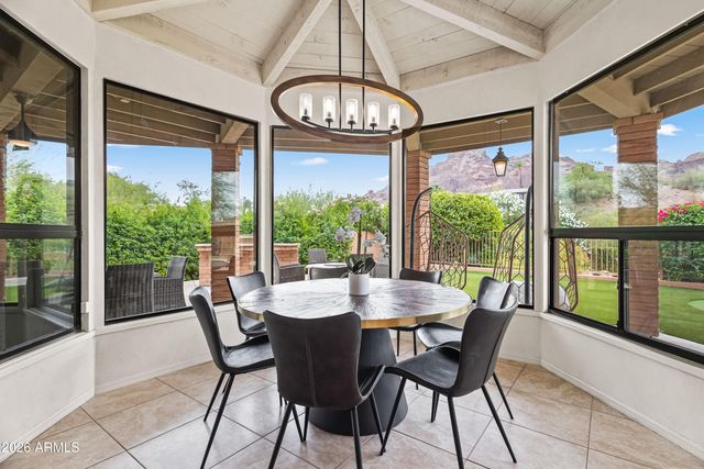 4737 E VALLEY VISTA Lane, Paradise Valley, AZ 85253