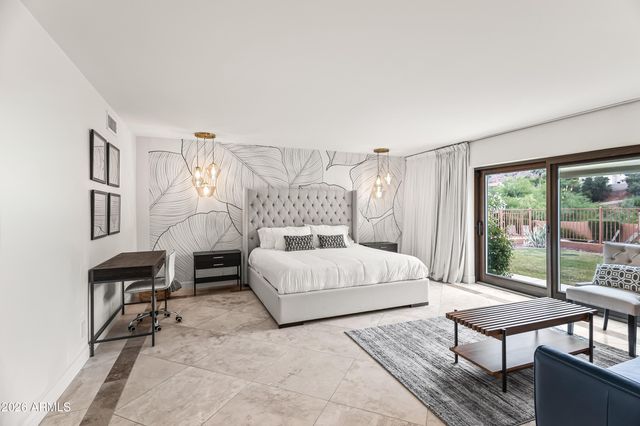 4737 E VALLEY VISTA Lane, Paradise Valley, AZ 85253