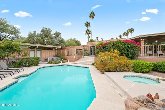 4737 E VALLEY VISTA Lane, Paradise Valley, AZ 85253