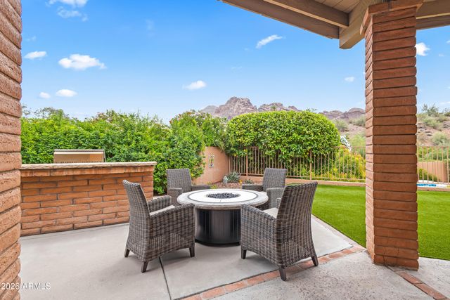 4737 E VALLEY VISTA Lane, Paradise Valley, AZ 85253