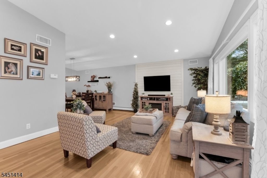 14 Beverly Rd, Cedar Grove Twp., NJ 07009 — photo 4