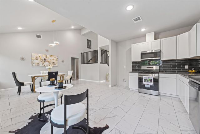 1311 Chippenham Court, Missouri City, TX 77459