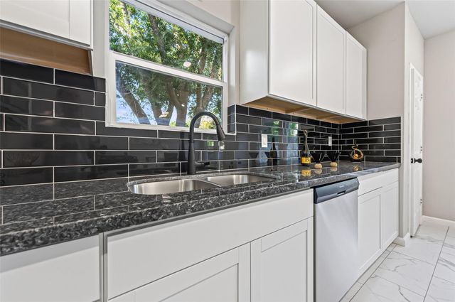 1311 Chippenham Court, Missouri City, TX 77459