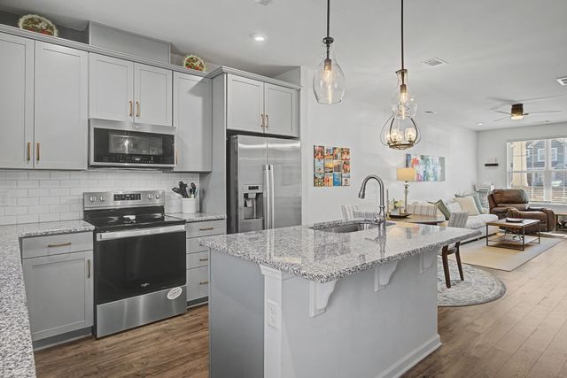 615 Old Hickory Blvd Unit 721, Nashville, TN 37209