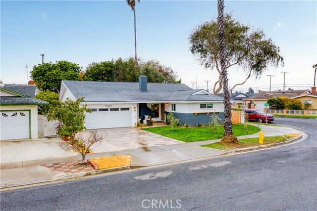 9461 Lotus, Westminster, CA 92683