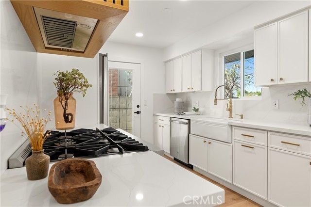 9461 Lotus, Westminster, CA 92683