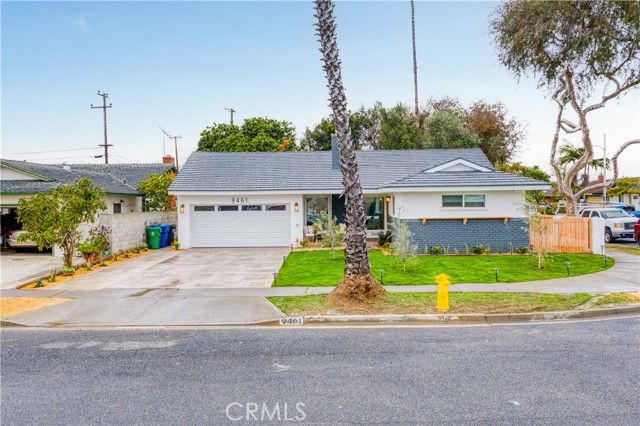 9461 Lotus, Westminster, CA 92683