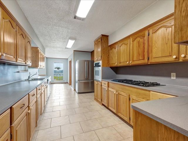 3910 Fm 1669, Huntington, TX 75949