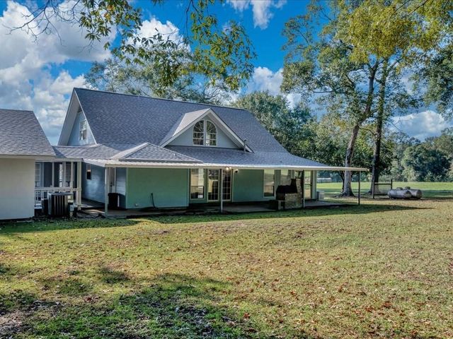 3910 Fm 1669, Huntington, TX 75949