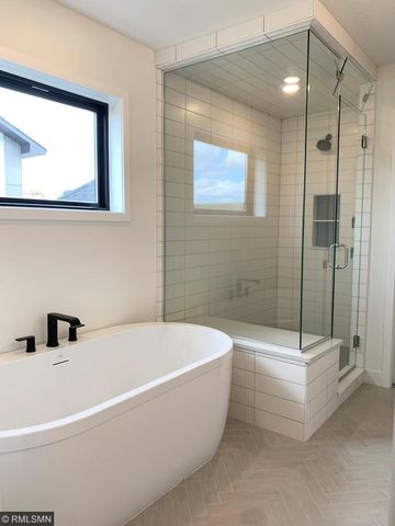 235 Old Wildwood Road, Mahtomedi, MN 55115