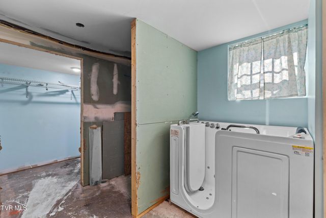 4146 Leslie Drive, Morristown, TN 37814