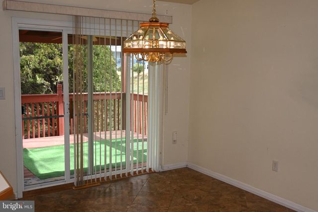 69 MAPLELEAF DR, Sellersville, PA 18960