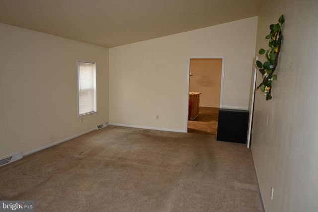 69 MAPLELEAF DR, Sellersville, PA 18960