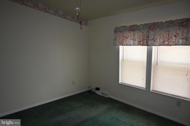 69 MAPLELEAF DR, Sellersville, PA 18960