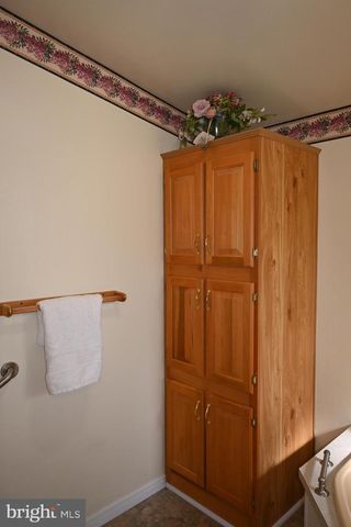 69 MAPLELEAF DR, Sellersville, PA 18960