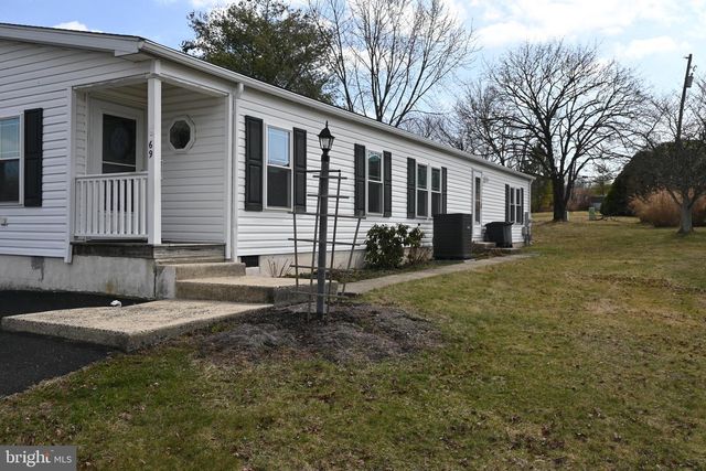 69 MAPLELEAF DR, Sellersville, PA 18960