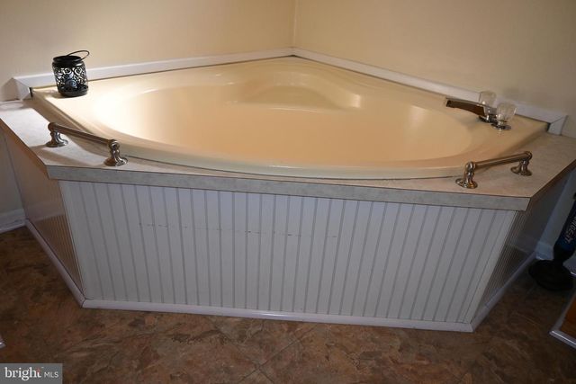 69 MAPLELEAF DR, Sellersville, PA 18960